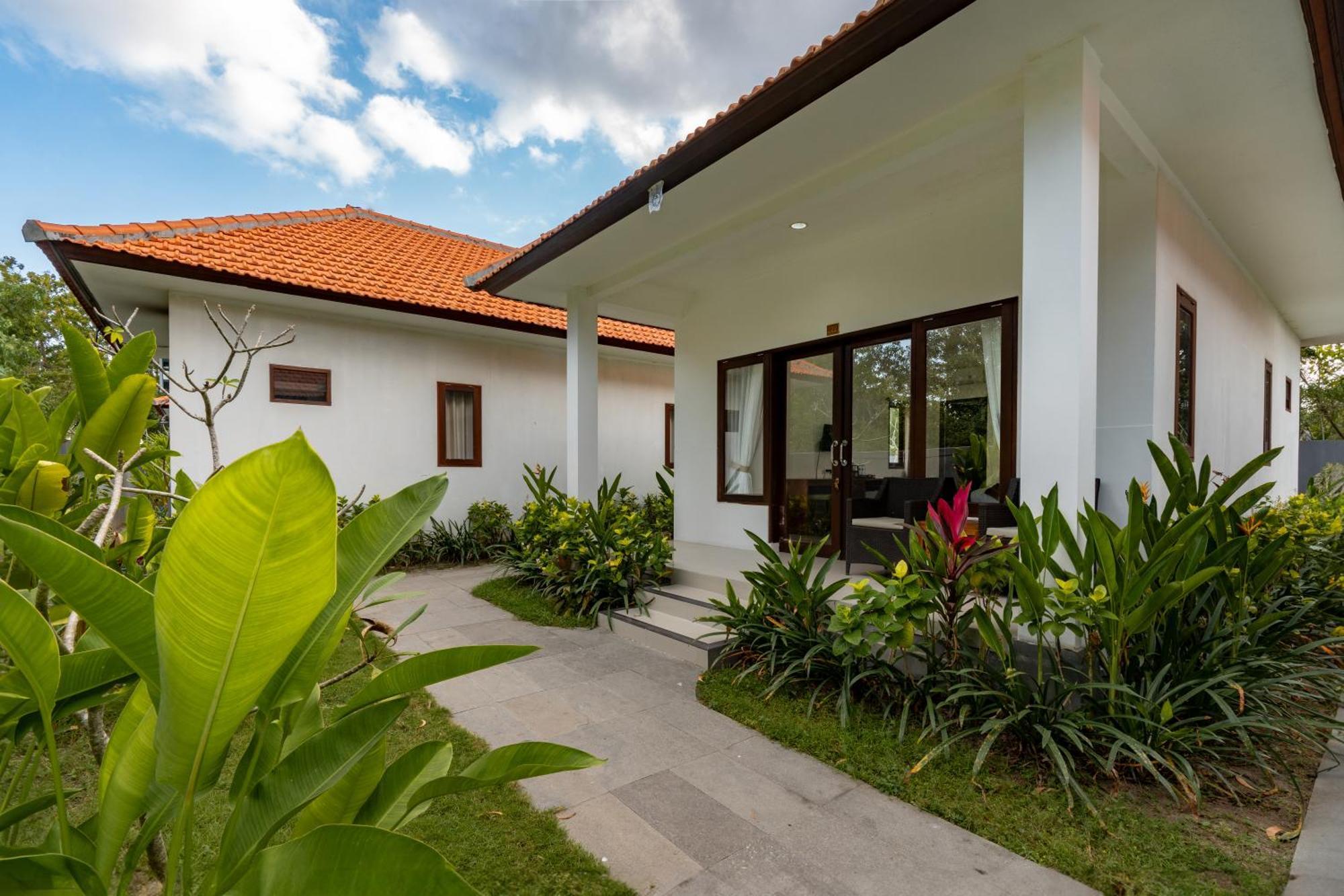 Nusa Indah Onai Hotel レンボンガン島 エクステリア 写真