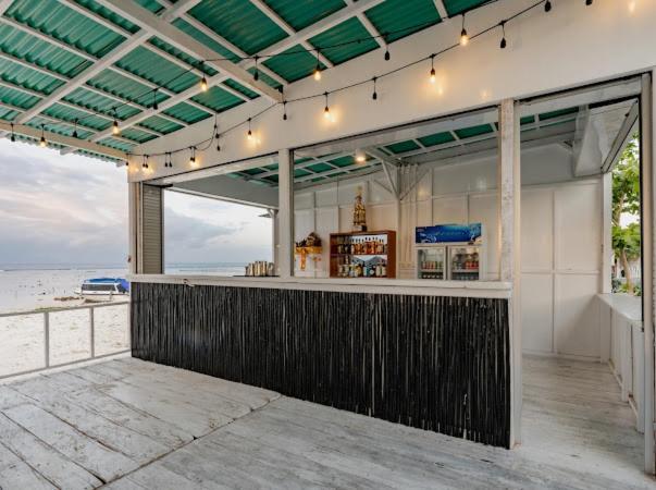 Nusa Indah Onai Hotel レンボンガン島 エクステリア 写真